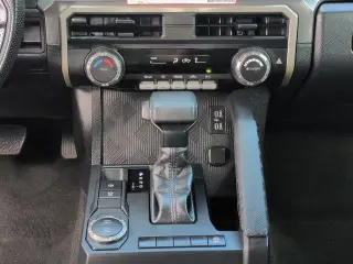 Toyota Tacoma 2026 4x2 SR5 4dr Double Cab 5.0 ft SB
