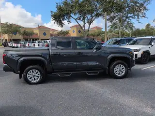 Toyota Tacoma 2026 4x2 SR5 4dr Double Cab 5.0 ft SB
