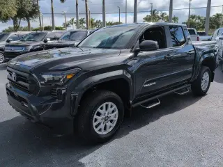 Toyota Tacoma 2026 4x2 SR5 4dr Double Cab 5.0 ft SB