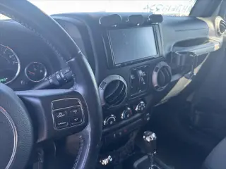 Jeep Wrangler ilimitado 2015 4x4 Sport 4p SUV