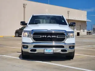 Ram 1500 2021 4x2 Big Horn 4p Puerta Cabina Tripulacion 5.6 ft. SB Pickup
