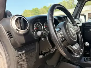 Jeep Wrangler 2014 4x4 Rubicon 2dr SUV
