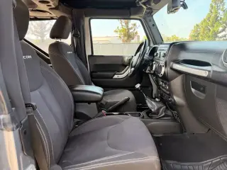 Jeep Wrangler 2014 4x4 Rubicon 2dr SUV