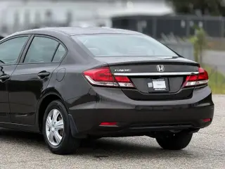 Honda Civic 2013 LX 4dr Sedan 5A
