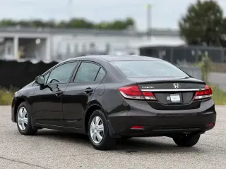 Honda Civic 2013 LX 4dr Sedan 5A