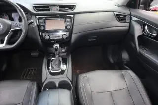 Nissan Rogue del año 2020, versión S, tracción integral (AWD), SUV de 4 puertas