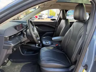 Ford Mustang Mach-E 2023 AWD Premium 4p SUV