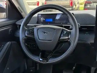 Ford Mustang Mach-E 2023 AWD Premium 4p SUV