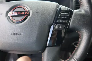 Nissan Frontier 2023 4x4 PRO-4X 4p Cabaña Doble 5 pies de bastidor