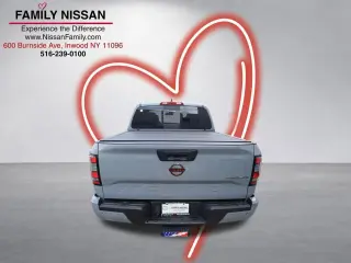 Nissan Frontier 2023 4x4 PRO-4X 4p Cabaña Doble 5 pies de bastidor