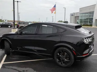 Ford Mustang Mach-E 2023 AWD Premium SUV 4p