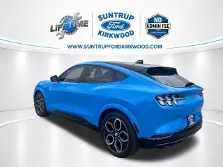 Ford Mustang Mach-E 2023 AWD GT 4dr SUV