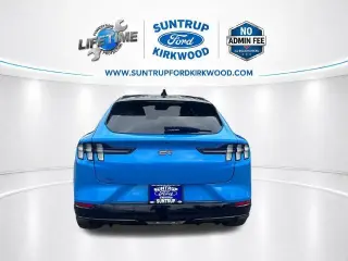 Ford Mustang Mach-E 2023 AWD GT 4dr SUV