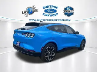 Ford Mustang Mach-E 2023 AWD GT 4dr SUV