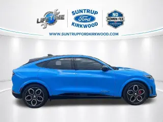 Ford Mustang Mach-E 2023 AWD GT 4dr SUV