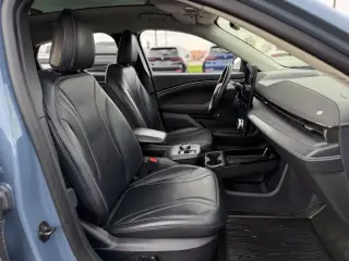 Ford Mustang Mach-E 2023 AWD Premium 4dr SUV