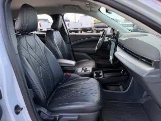 Ford Mustang Mach-E 2022 AWD Select 4dr SUV