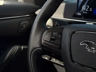 Ford Mustang Mach-E 2022 AWD Select 4dr SUV