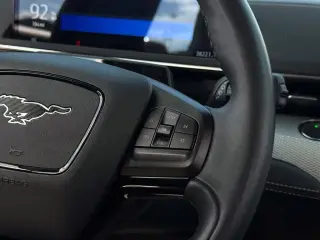 Ford Mustang Mach-E 2022 AWD Select 4dr SUV