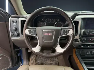 GMC Sierra 1500 2015 4x4 SLT 4dr Crew Cab 5.8 ft. SB