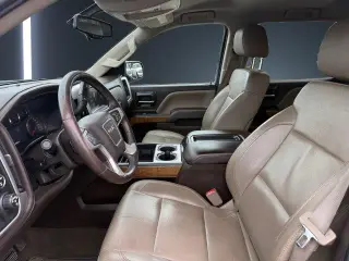 GMC Sierra 1500 2015 4x4 SLT 4dr Crew Cab 5.8 ft. SB