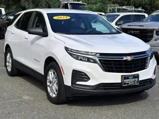 Chevrolet Equinox 2023 4x4 LS 4dr SUV w/1LS