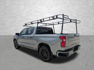 Chevrolet Silverado 1500 2025 4x2 Custom 4p Cab Camioneta 5.8 ft. SB