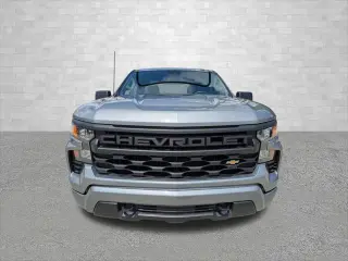 Chevrolet Silverado 1500 2025 4x2 Custom 4p Cab Camioneta 5.8 ft. SB