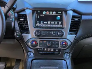 Chevrolet Suburban 2018 4x4 Premier 4dr SUV