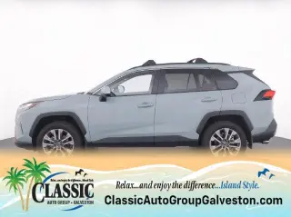 Toyota RAV4 2023 XLE Premium 4dr SUV