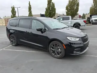 Chrysler Pacifica 2025 Limited 4dr Mini-Van