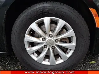 Chrysler Pacifica 2017 Touring-L 4dr Mini-Van