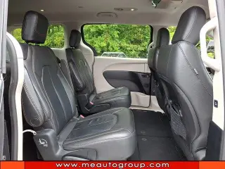 Chrysler Pacifica 2017 Touring-L 4dr Mini-Van