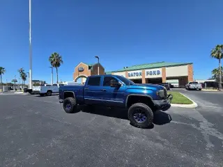 GMC Sierra 2500HD 2019 4x4 SLT 4dr Cabina de Tripulacion LB