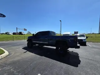 GMC Sierra 2500HD 2019 4x4 SLT 4dr Cabina de Tripulacion LB
