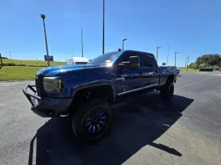 GMC Sierra 2500HD 2019 4x4 SLT 4dr Cabina de Tripulacion LB