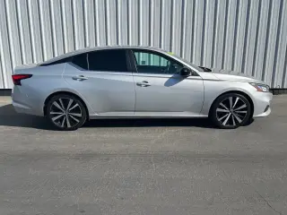 Nissan Altima 2021 2.5 SR 4dr Sedan