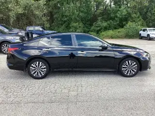Nissan Altima 2023 2.5 SV 4dr Sedán