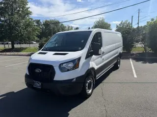 Ford Transit 2025 150 3dr SWB Techo Bajo Furgón de Carga