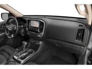 GMC Canyon 2022 4x4 AT4 4p. Cabina de tripulación con 5 puertas y caja corta (Tela)