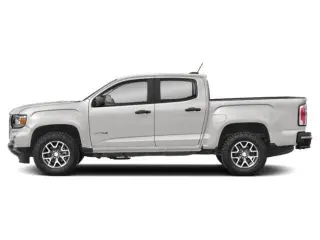 GMC Canyon 2022 4x4 AT4 4p. Cabina de tripulación con 5 puertas y caja corta (Tela)