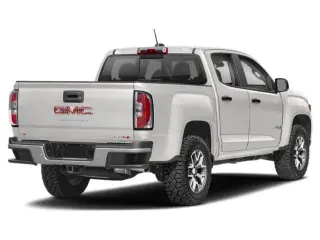 GMC Canyon 2022 4x4 AT4 4p. Cabina de tripulación con 5 puertas y caja corta (Tela)