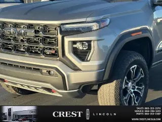 GMC Canyon 2023 4x4 AT4 4p Crew Cab 5 ft. SB