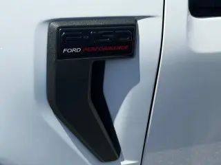 Ford F-150 2023 4x2 XL 2dr Cab Estándar 6.5 pies SB
