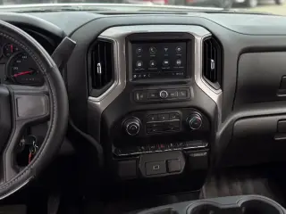 Chevrolet Silverado 1500 2020 4x4 Custom 4p Doble Cab 6.6 ft. CB