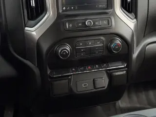 Chevrolet Silverado 1500 2020 4x4 Custom 4p Doble Cab 6.6 ft. CB