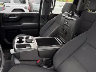 Chevrolet Silverado 1500 2020 4x4 Custom 4p Doble Cab 6.6 ft. CB