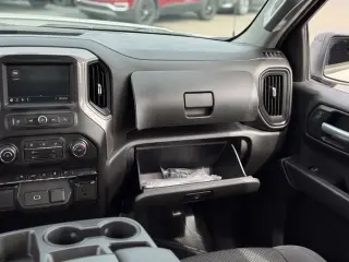 Chevrolet Silverado 1500 2020 4x4 Custom 4p Doble Cab 6.6 ft. CB