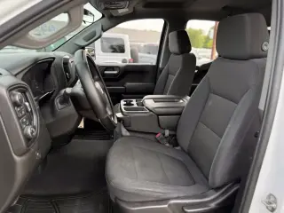 Chevrolet Silverado 1500 2020 4x4 Custom 4p Doble Cab 6.6 ft. CB