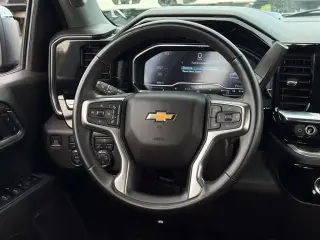Chevrolet Silverado 1500 2024 4x4 LT 4dr Crew Cab 5.8 ft. SB con 2FL
